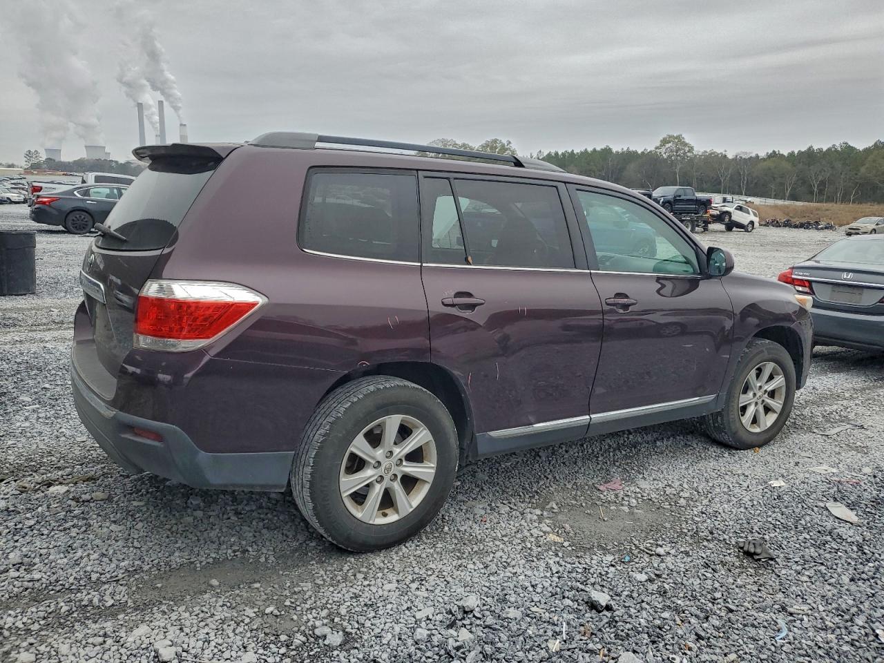 TOYOTA HIGHLANDER BASE