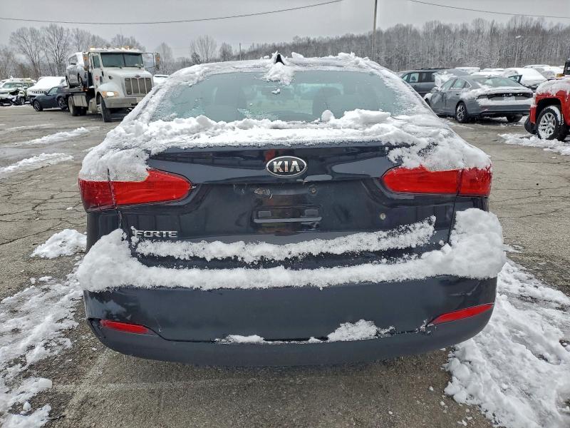 2015 KIA FORTE LX #3303963735