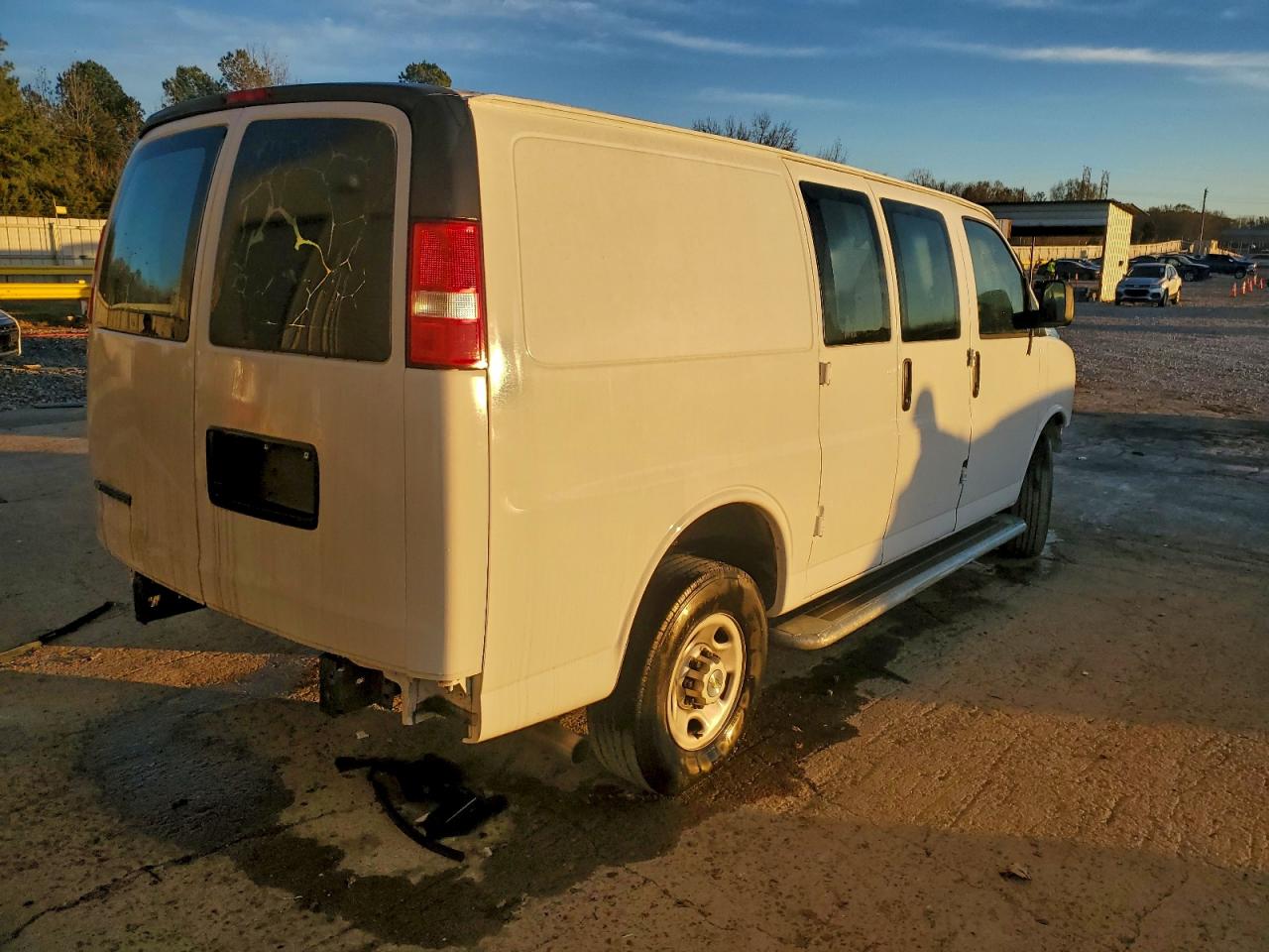 Lot #3311460246 2022 CHEVROLET EXPRESS G2