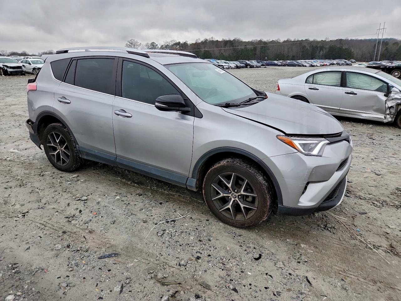 TOYOTA RAV4 SE