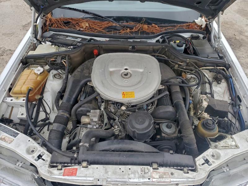 1989 MERCEDES-BENZ 560 SEL #3309303654