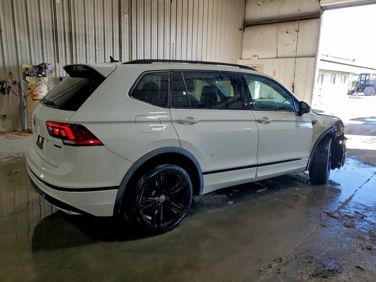 VOLKSWAGEN TIGUAN SE