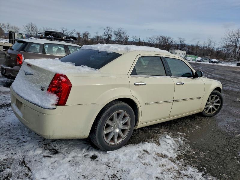 2010 CHRYSLER 300C #3303724497