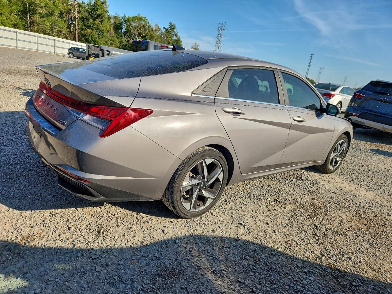 HYUNDAI ELANTRA LIMITED