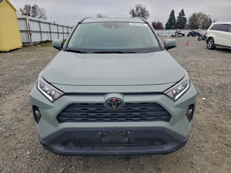 2020 TOYOTA RAV4 XLE P #3318014522