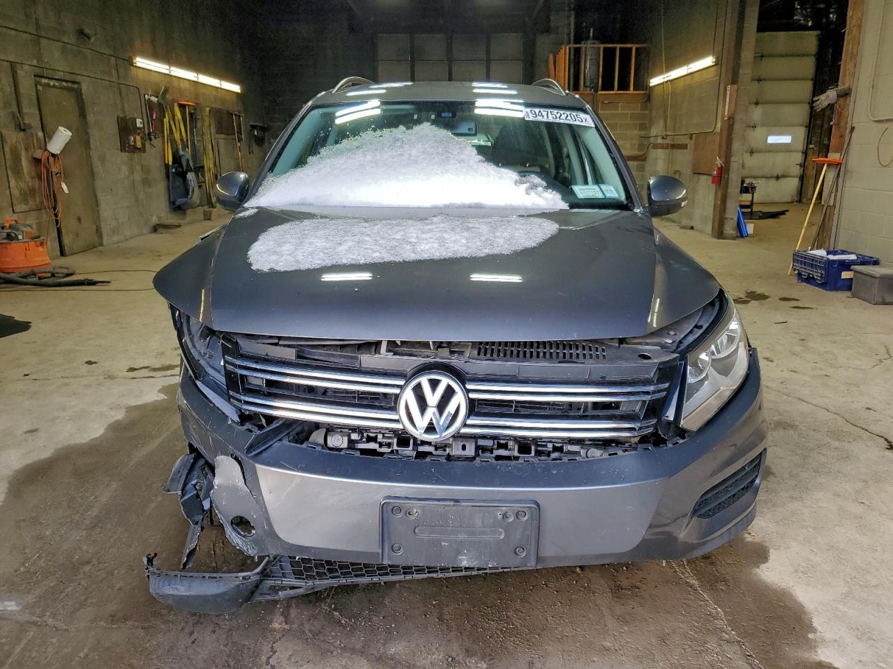 VOLKSWAGEN TIGUAN S