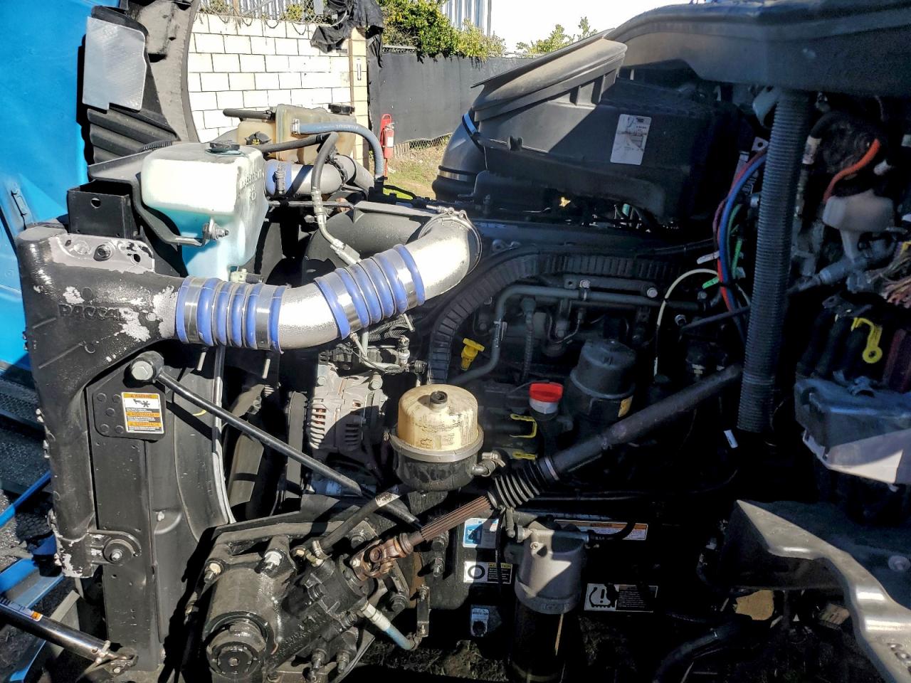 Lot #3318185947 2018 PETERBILT 579