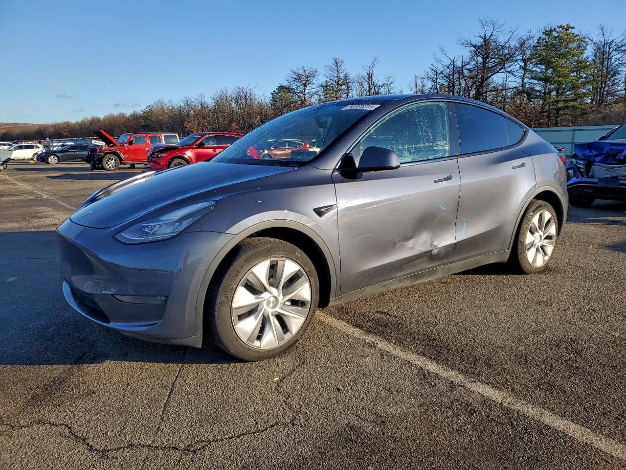 TESLA MODEL Y