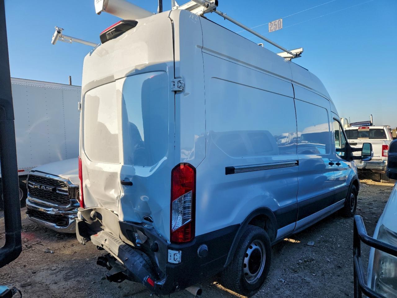 FORD TRANSIT T-250