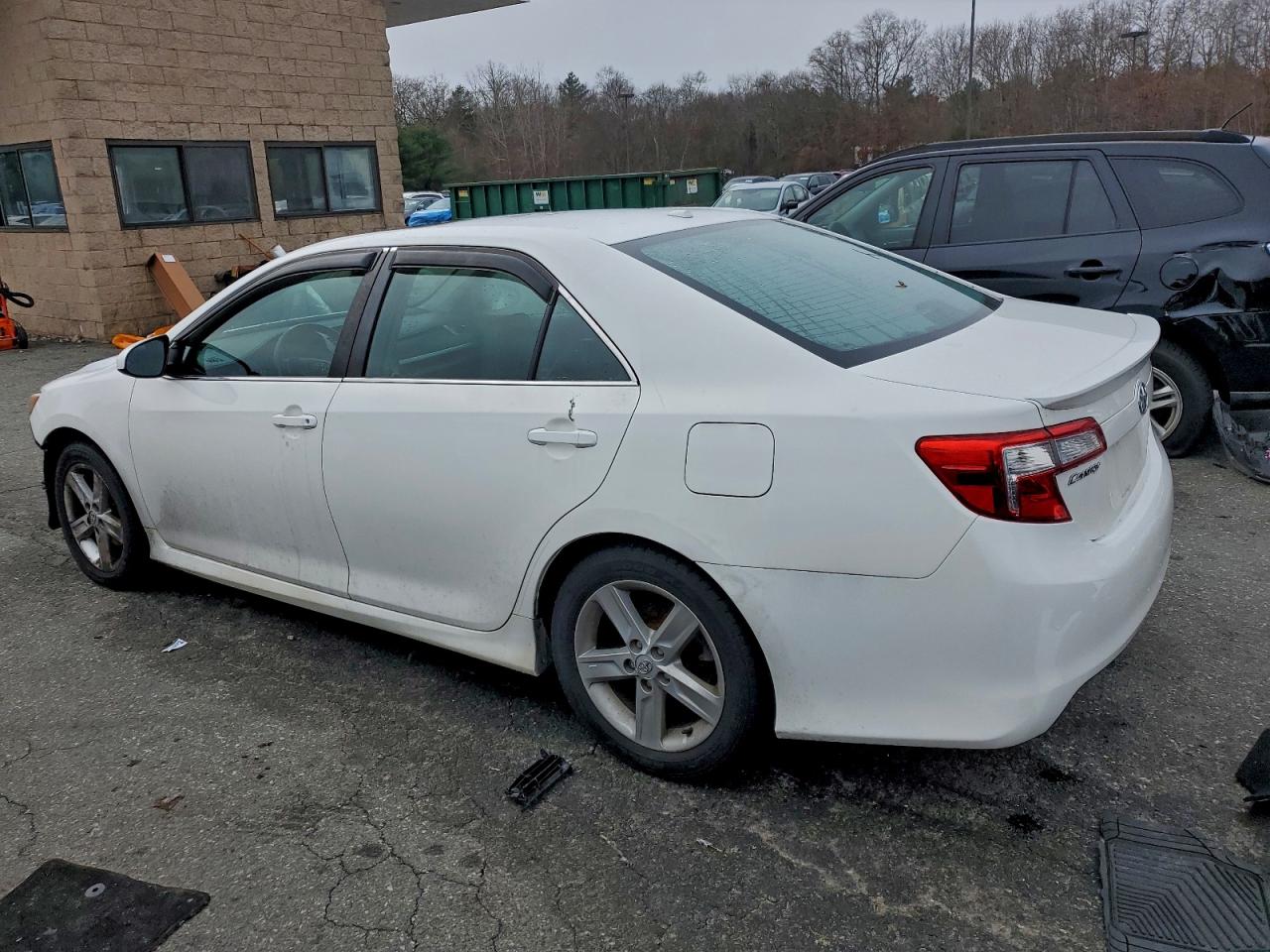 TOYOTA CAMRY L