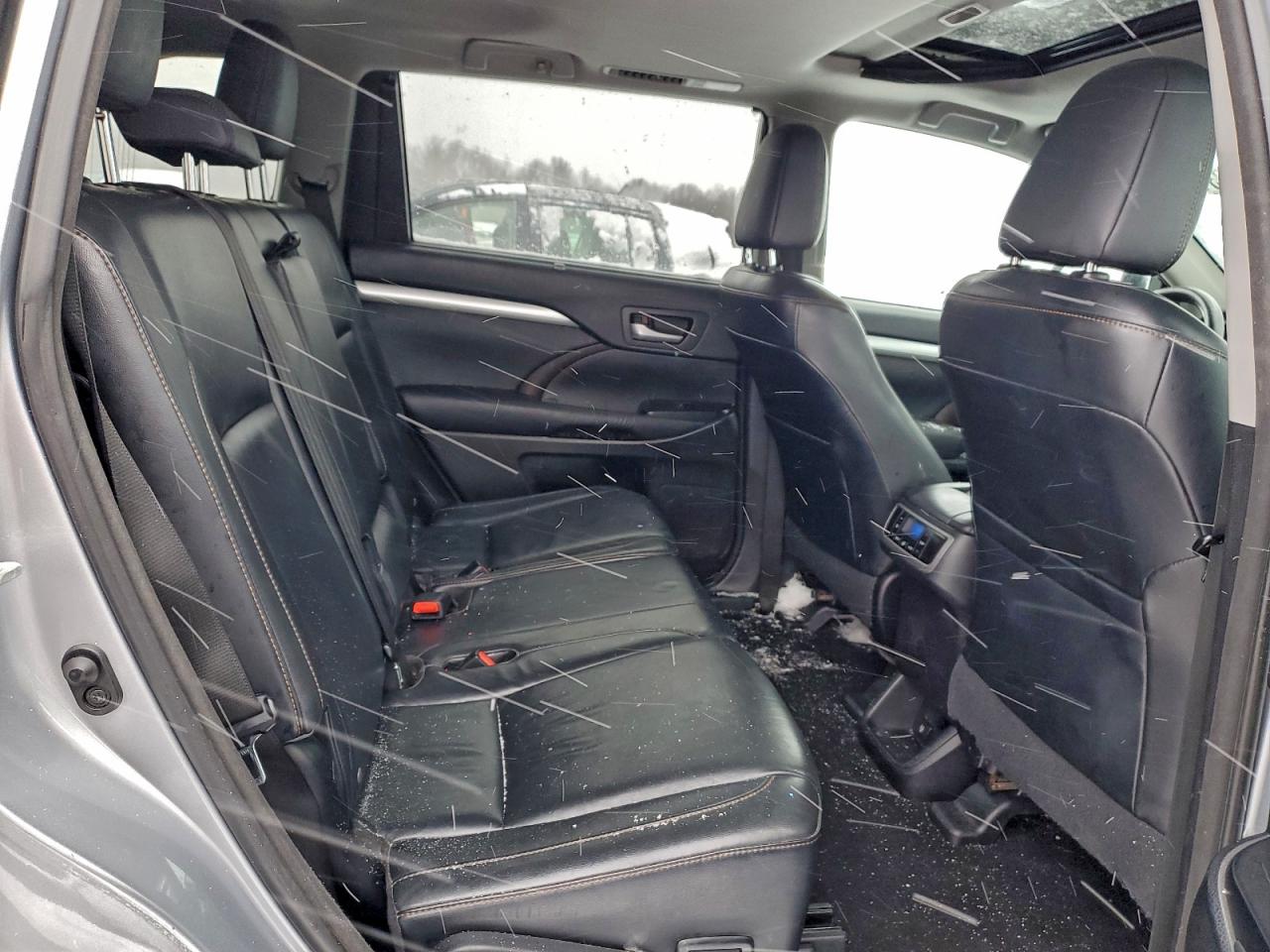 TOYOTA HIGHLANDER XLE