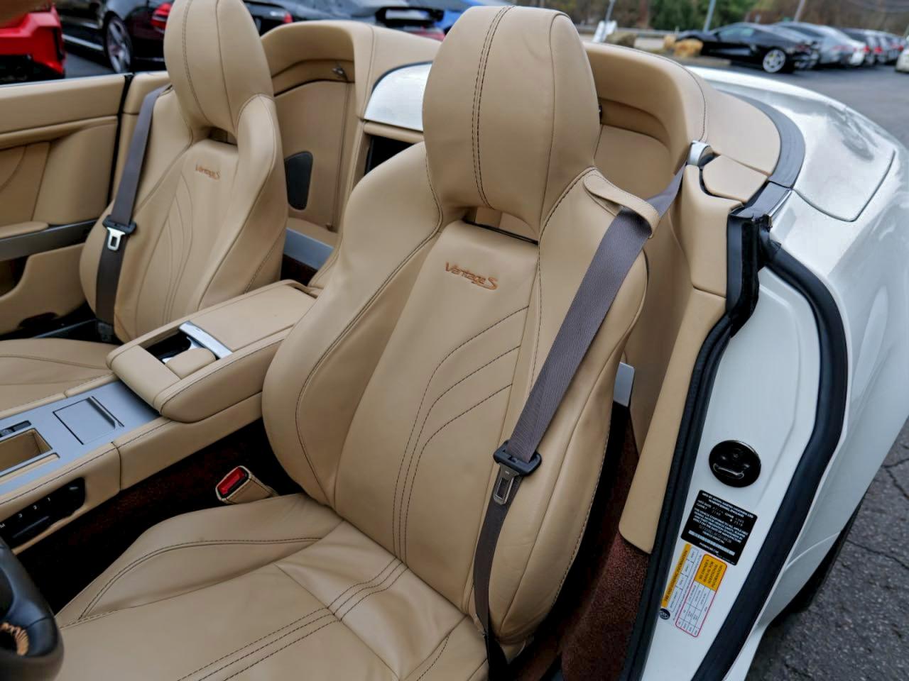 ASTON MARTIN VANTAGE S