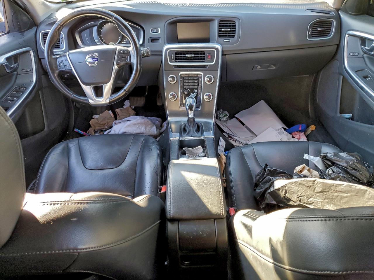 VOLVO V60 T5 PREMIER