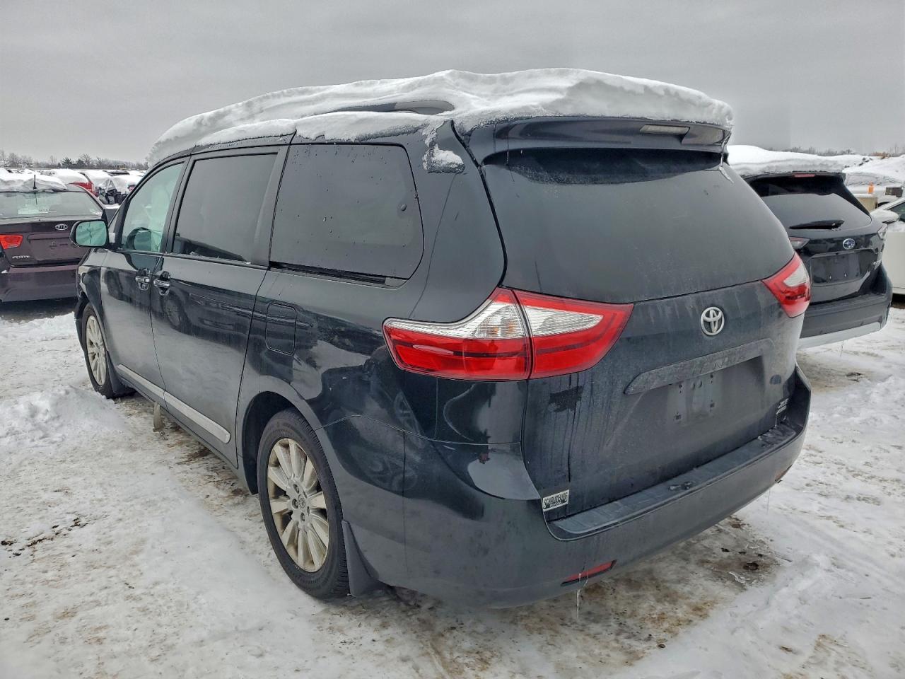 TOYOTA SIENNA XLE