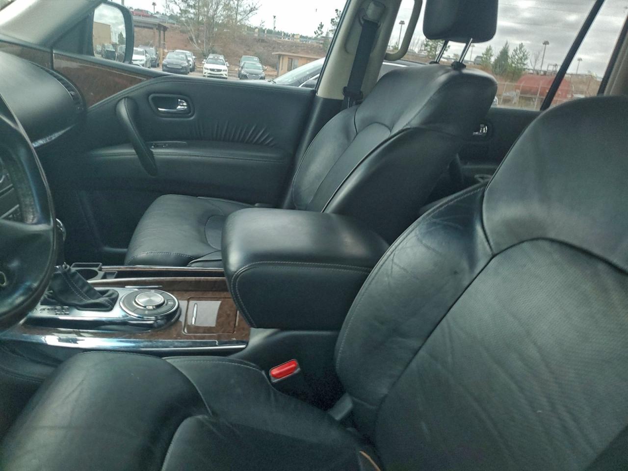 INFINITI QX80 BASE