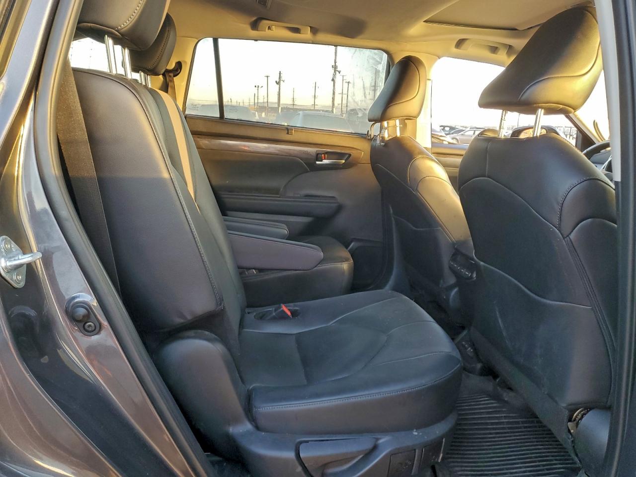 Lot #3312254772 2024 TOYOTA HIGHLANDER