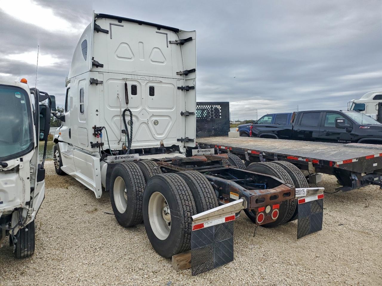 Lot #3309467586 2015 FREIGHTLINER CASCADIA 1