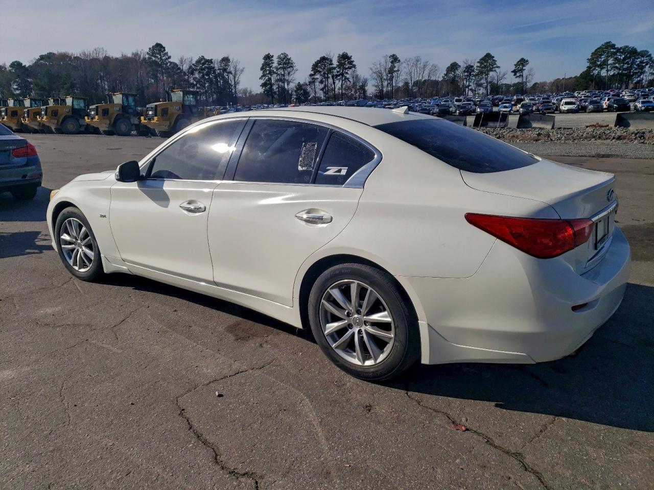 INFINITI Q50 PREMIUM