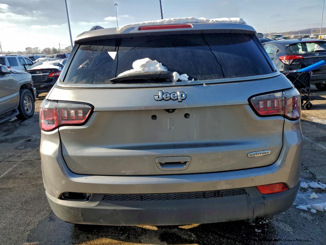 Lot #3317800127 2018 JEEP COMPASS LA