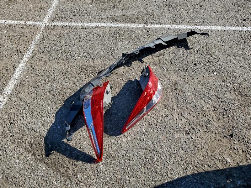 2015 TOYOTA CAMRY LE #3304889544