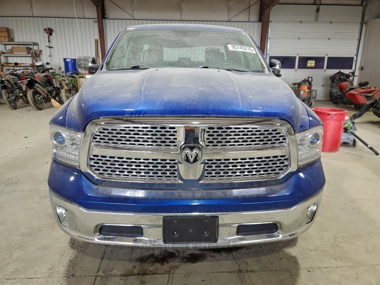 RAM 1500 LARAMIE