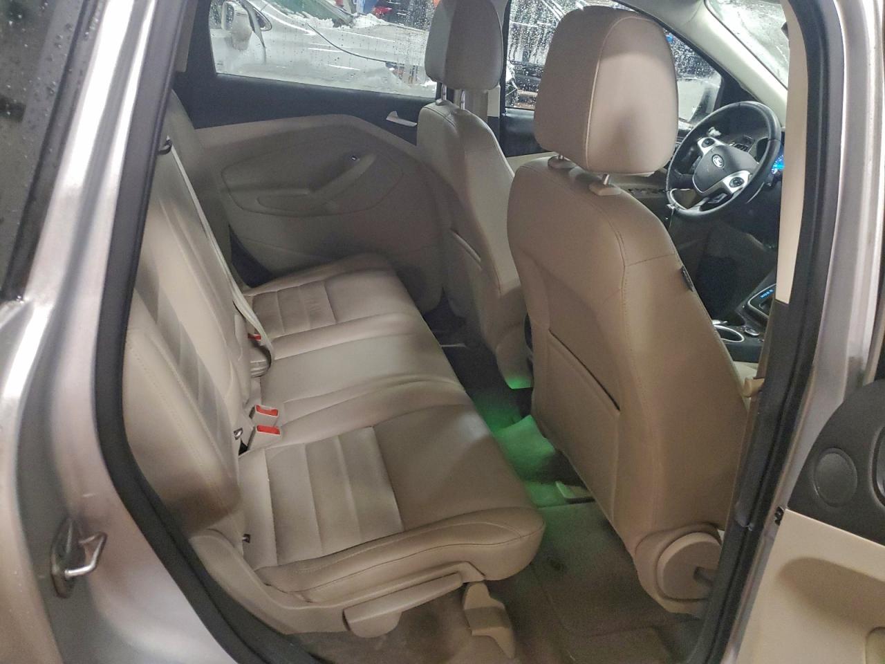 FORD ESCAPE TITANIUM