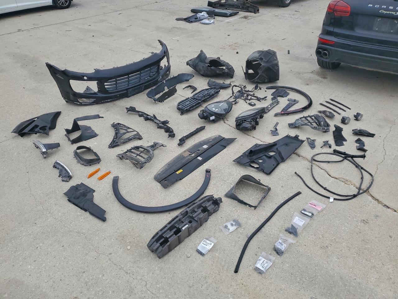 PORSCHE CAYENNE SE HYBRID PLATINUM