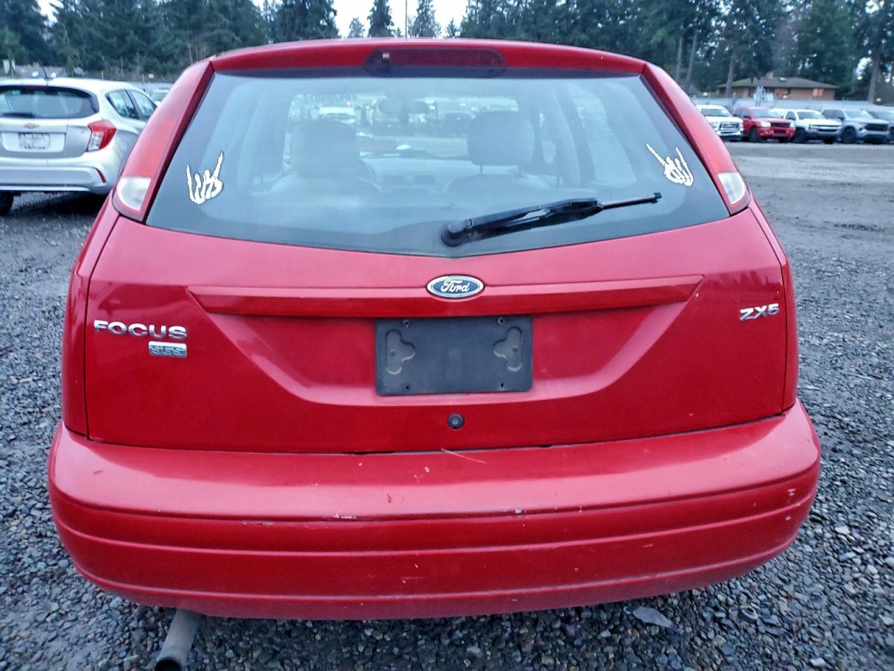 Lot #3315919081 2005 FORD FOCUS ZX5