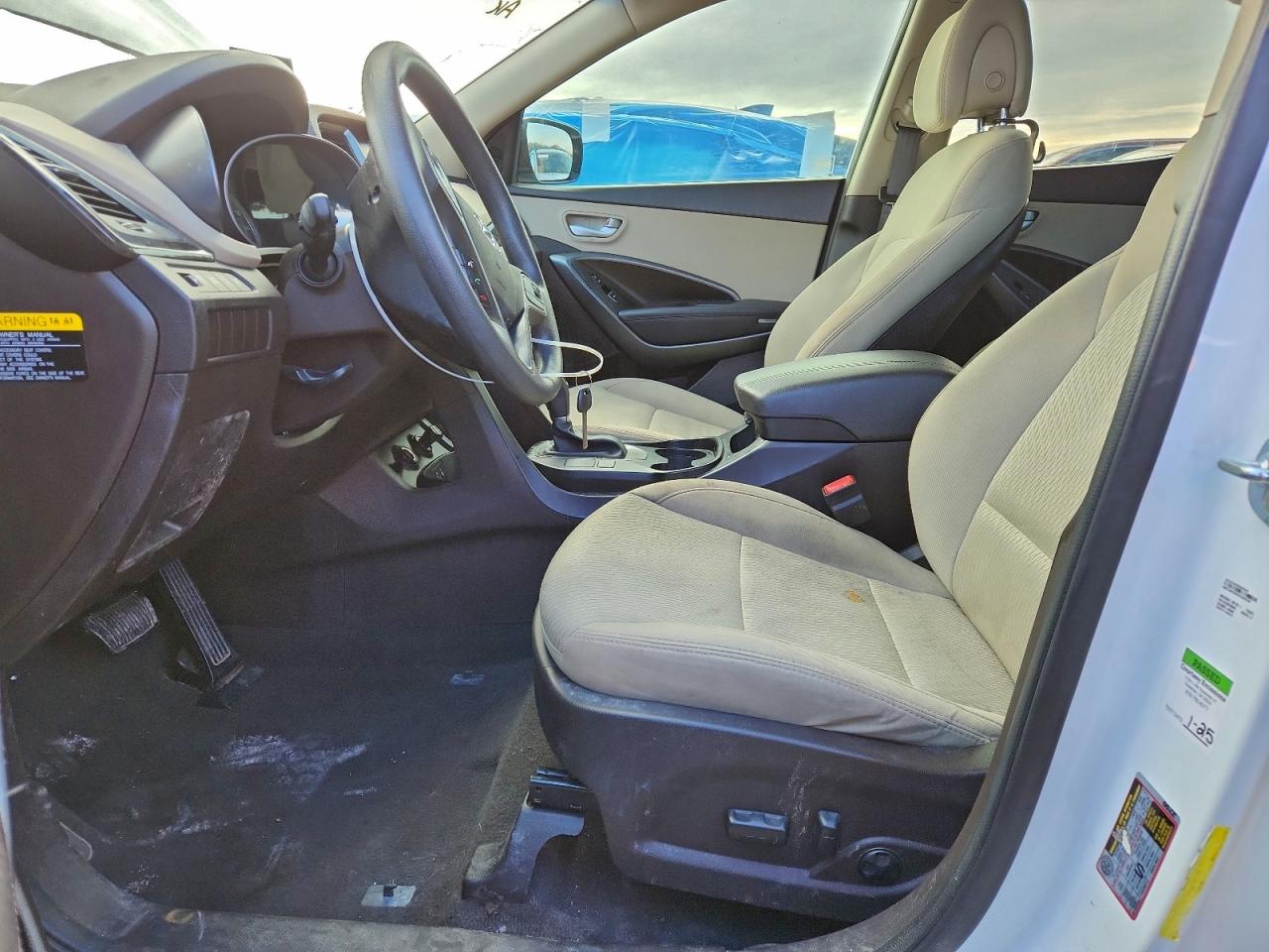 Lot #3312335772 2017 HYUNDAI SANTA FE S