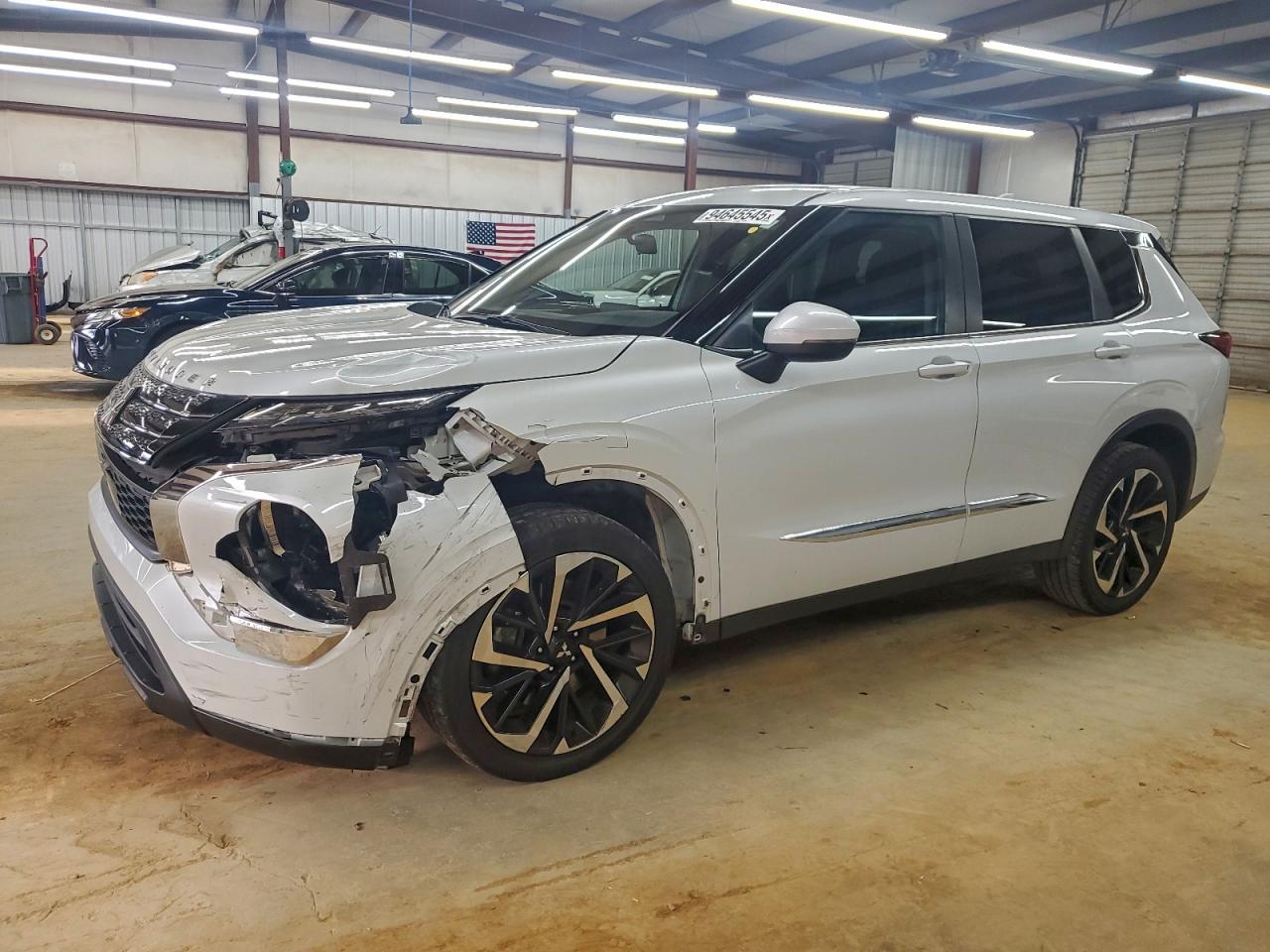 MITSUBISHI OUTLANDER ES