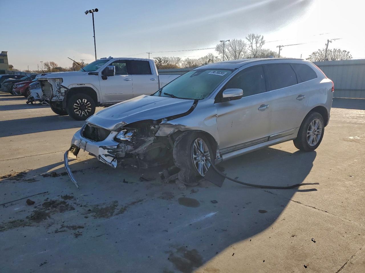 Lot #3317149012 2016 VOLVO XC60 T5 PR