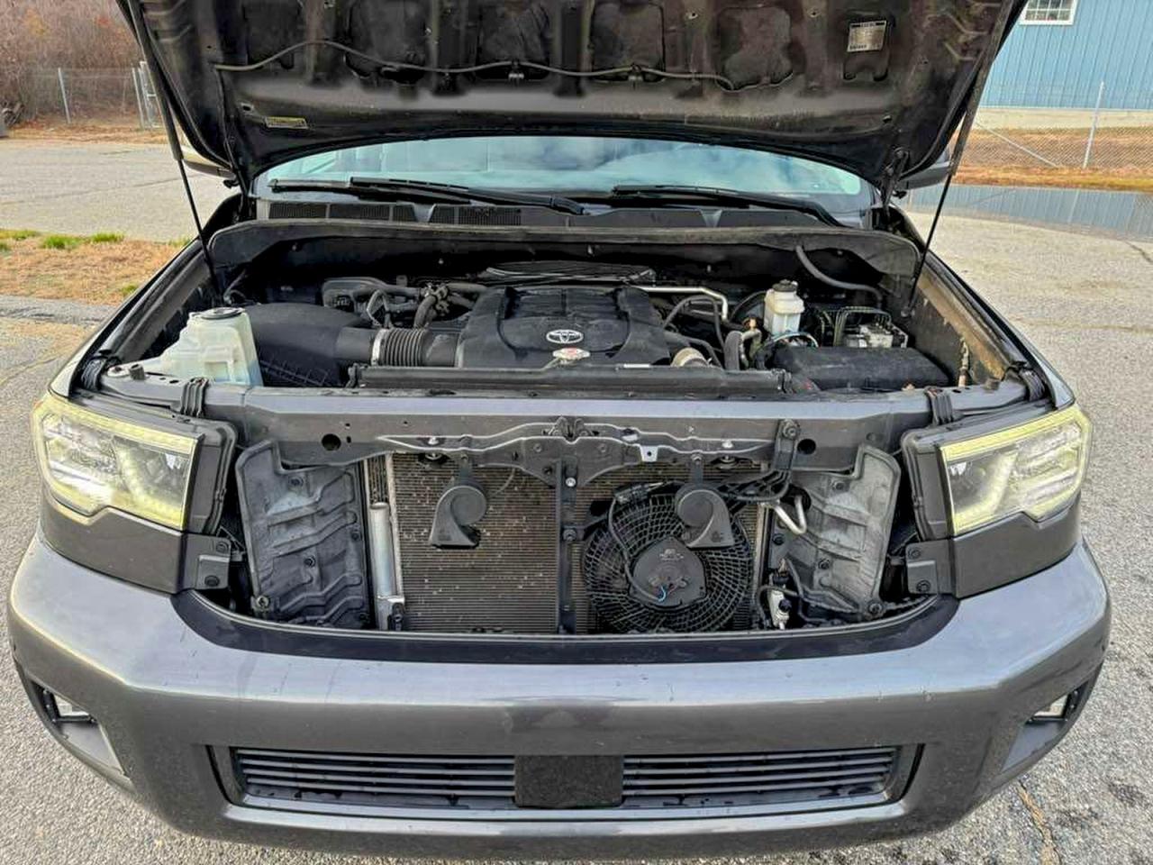 Lot #3318894976 2021 TOYOTA SEQUOIA SR