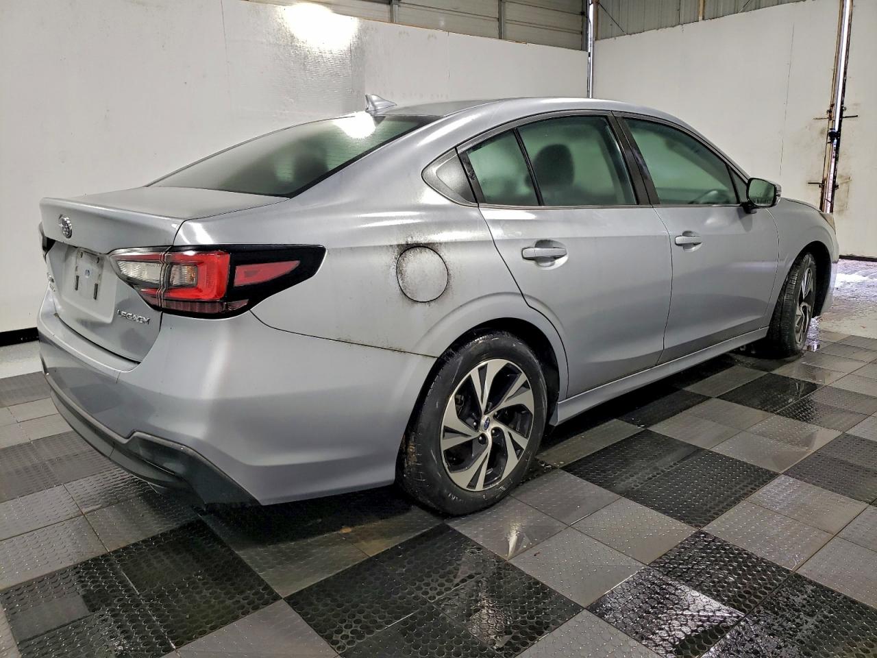 SUBARU LEGACY PREMIUM