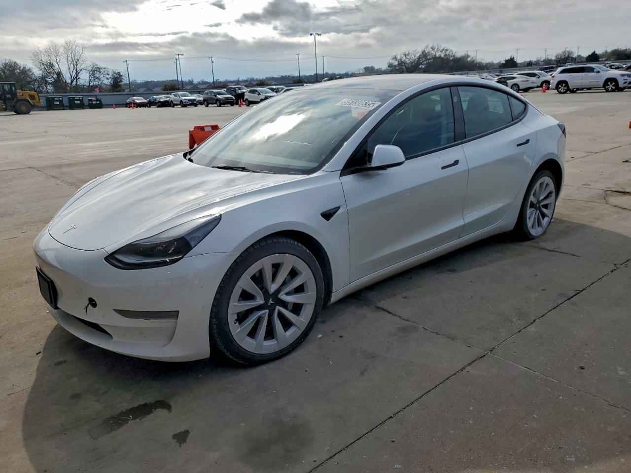 Lot #3311562271 2023 TESLA MODEL 3
