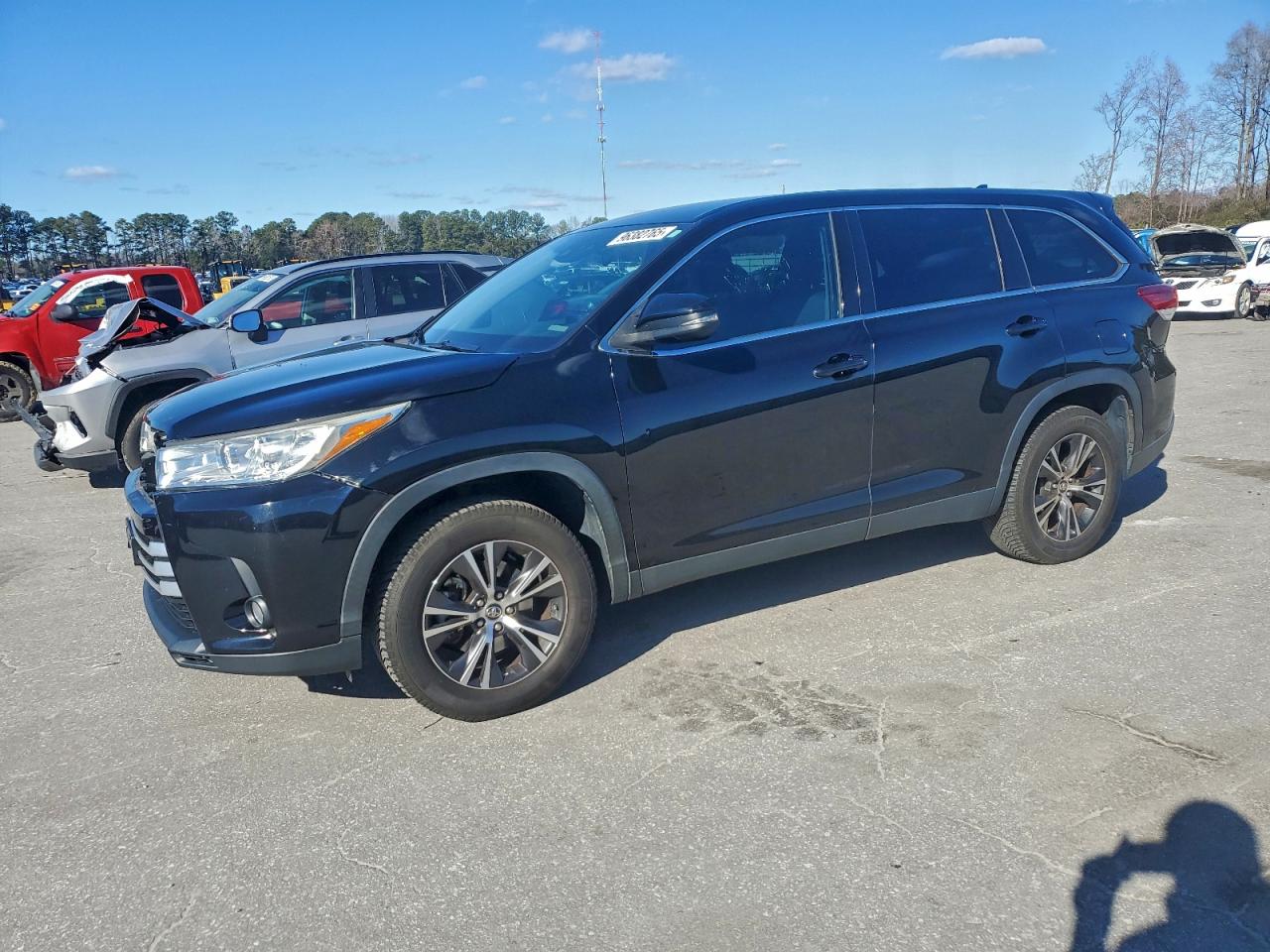 TOYOTA HIGHLANDER LE