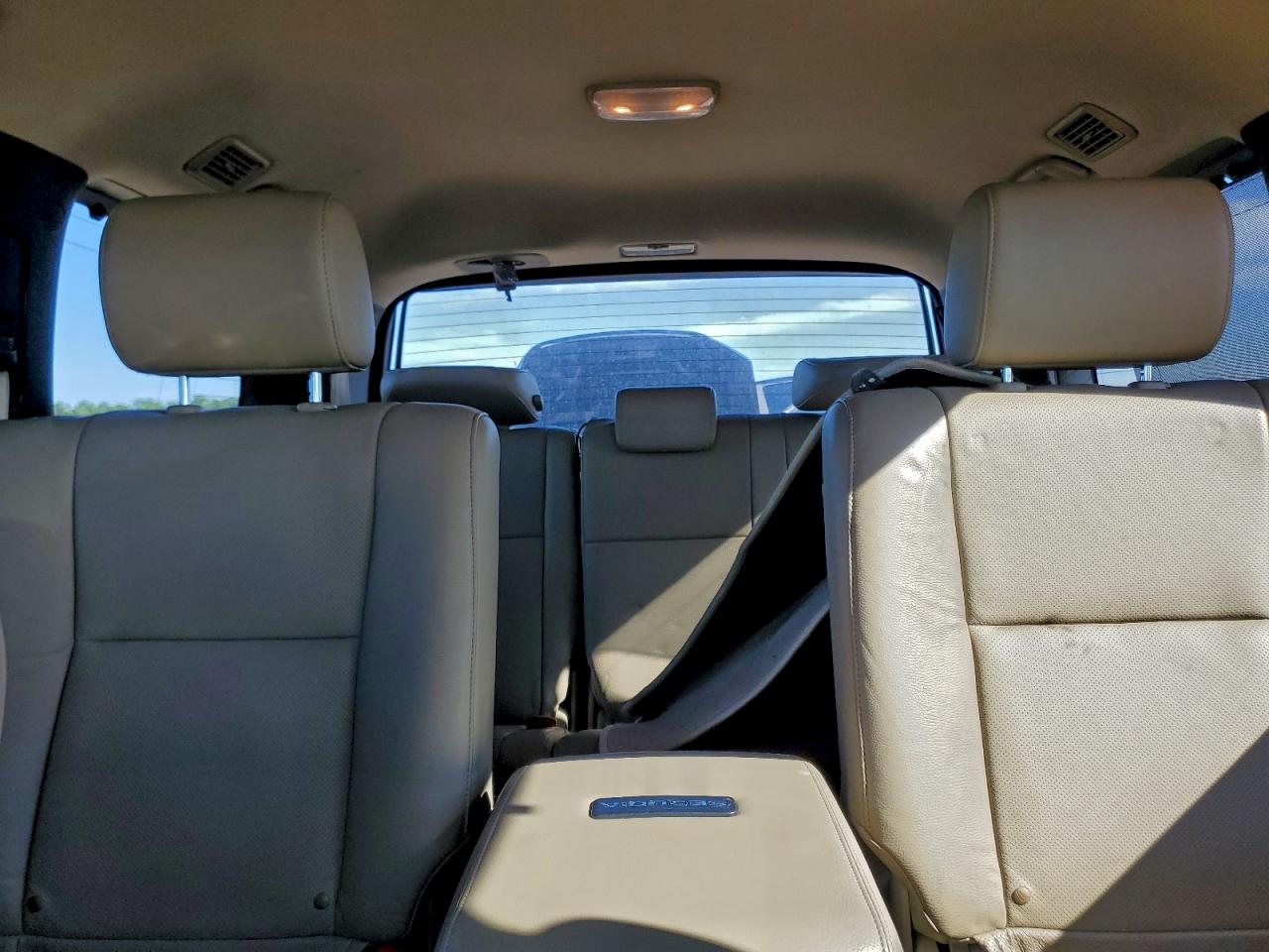 TOYOTA SEQUOIA PLATINUM