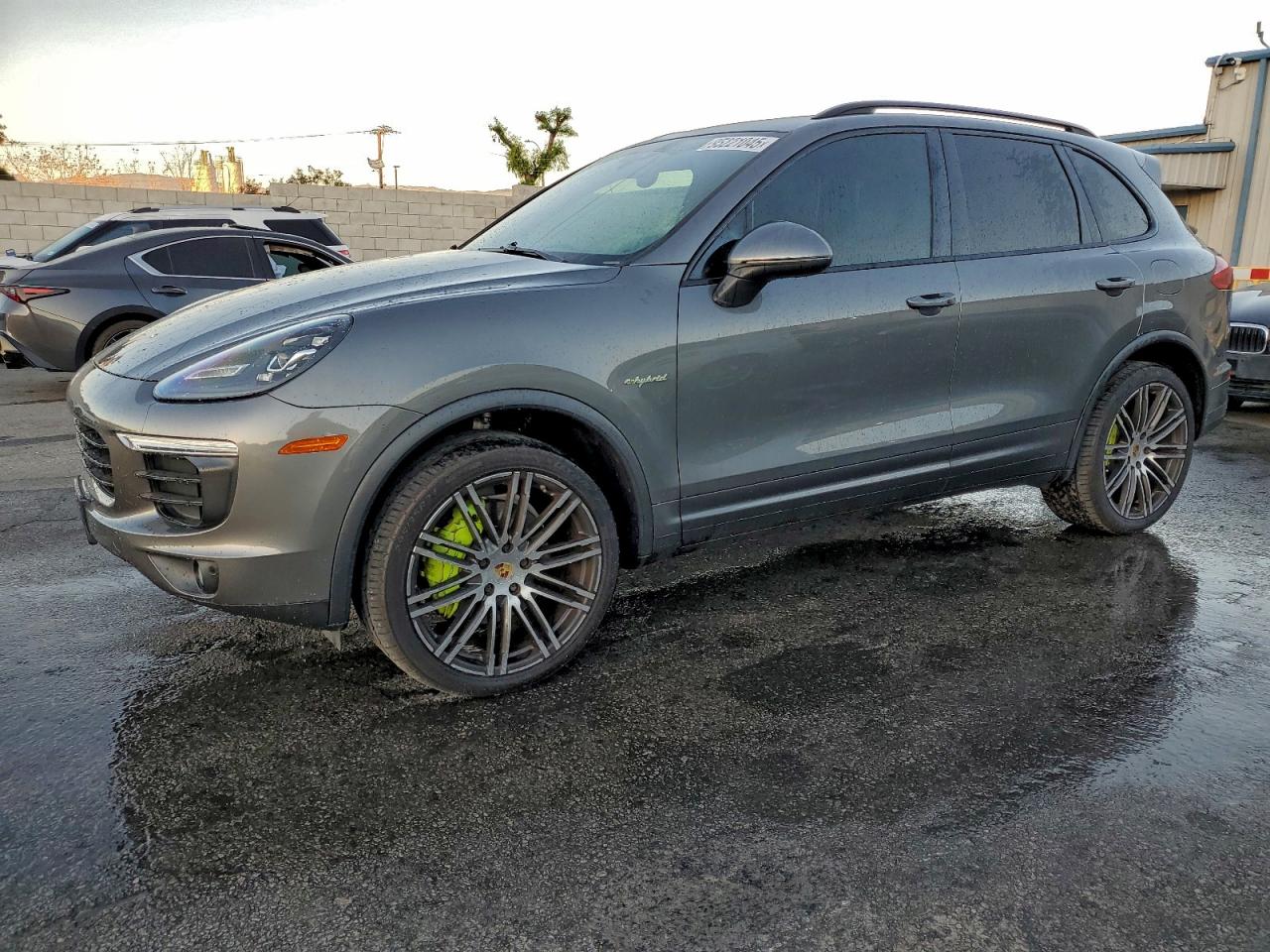 PORSCHE CAYENNE SE HYBRID