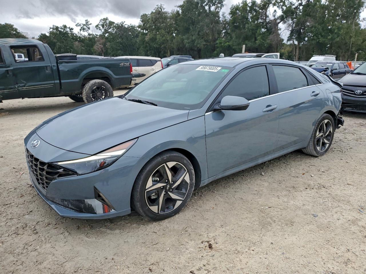 HYUNDAI ELANTRA LIMITED