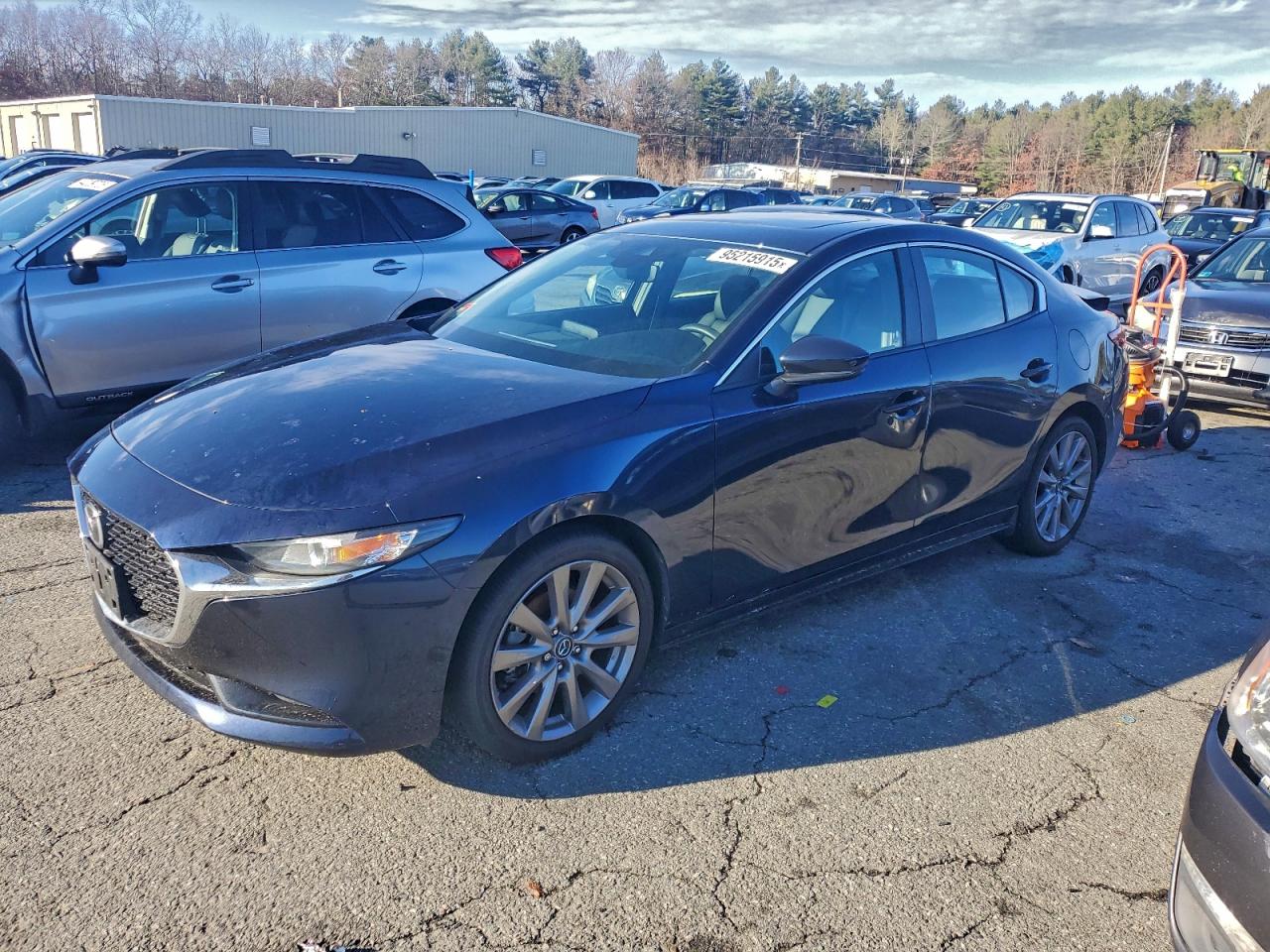 MAZDA 3 PREFERRED
