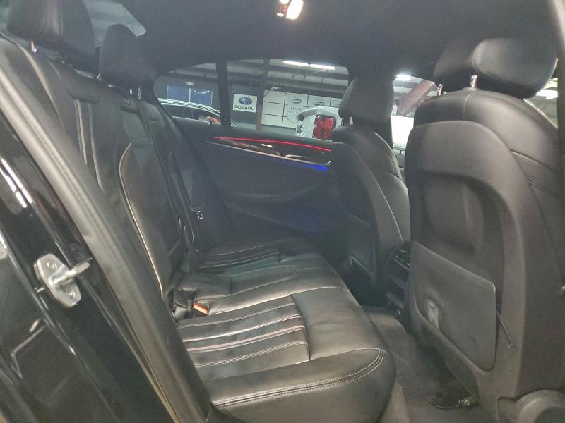2019 BMW 530 XI #3301859978