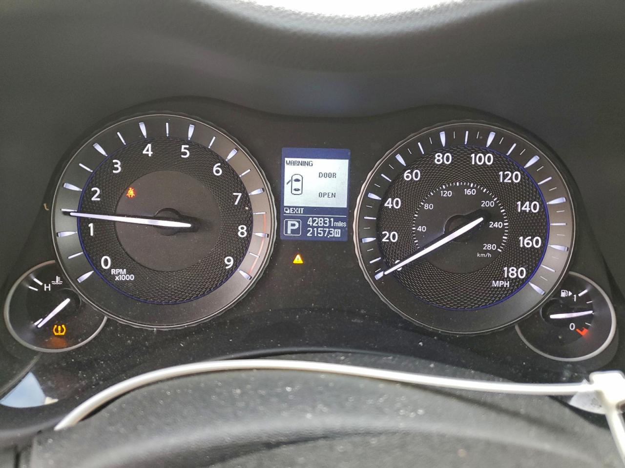 INFINITI Q70 3.7 LUXE