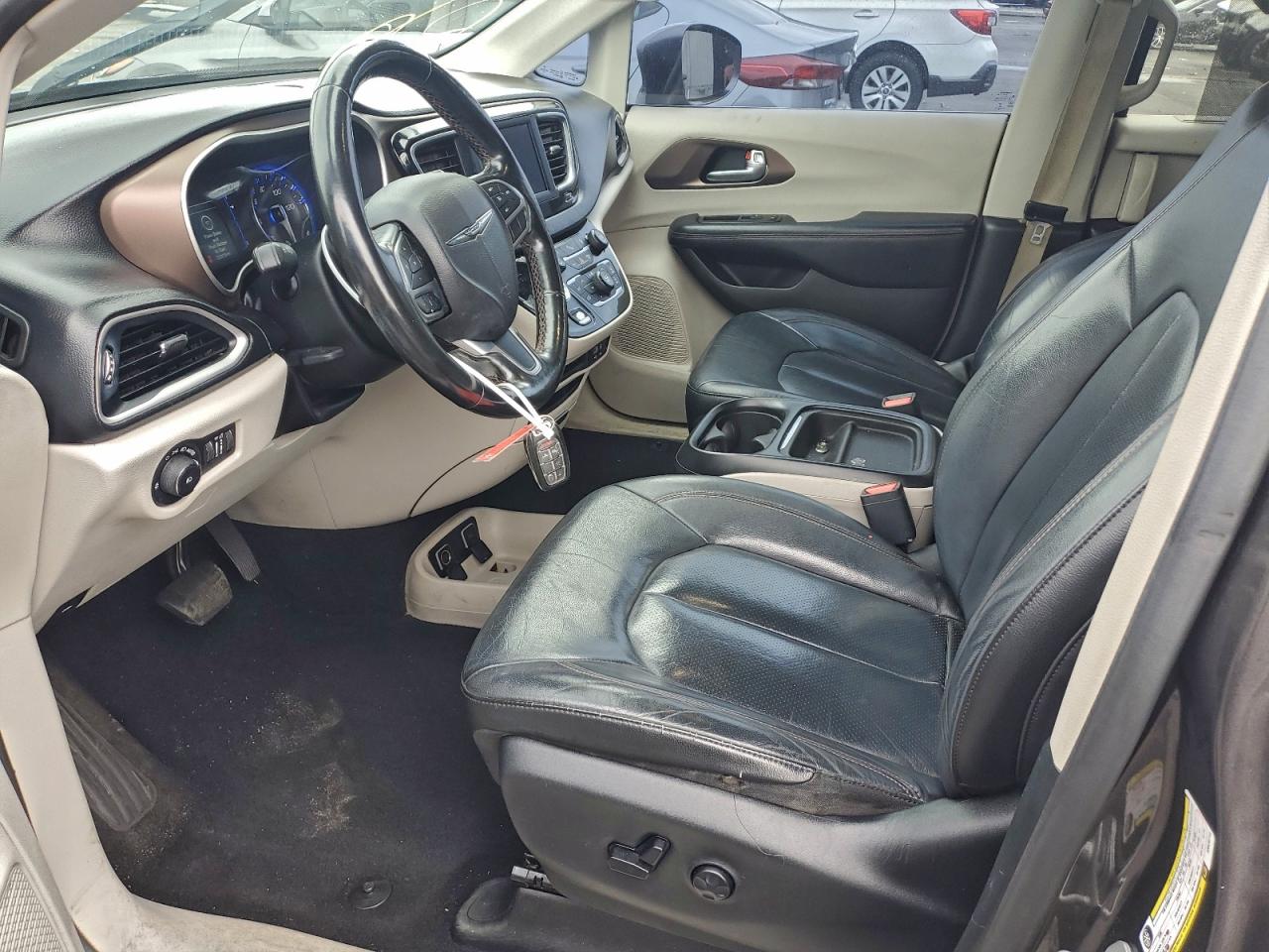 CHRYSLER PACIFICA TOURING L