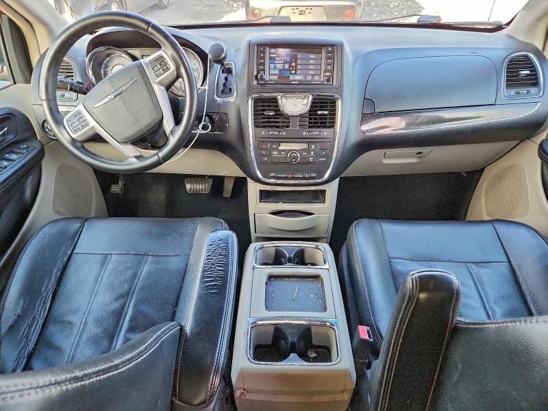 2014 CHRYSLER TOWN & COU #3304613437