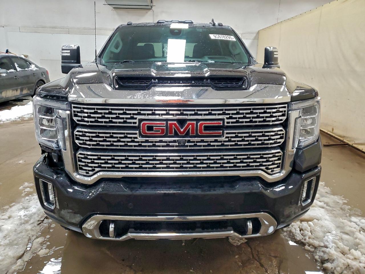 GMC SIERRA K2500 DENALI
