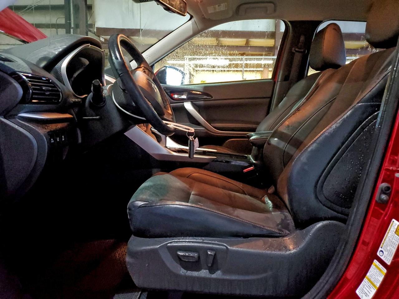 MITSUBISHI ECLIPSE SE