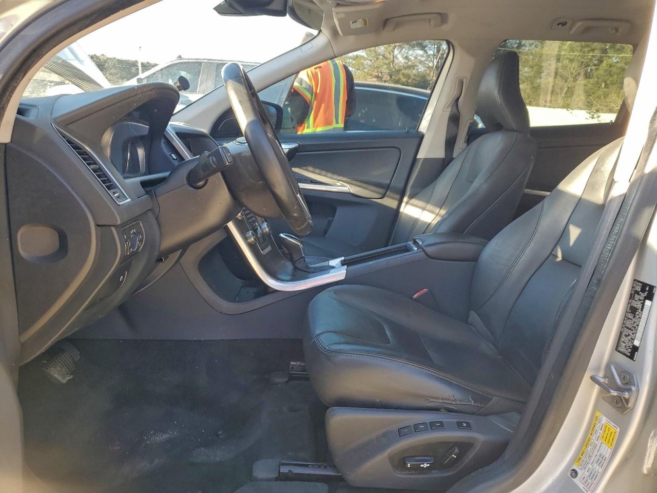 Lot #3316813419 2016 VOLVO XC60 T5 PR