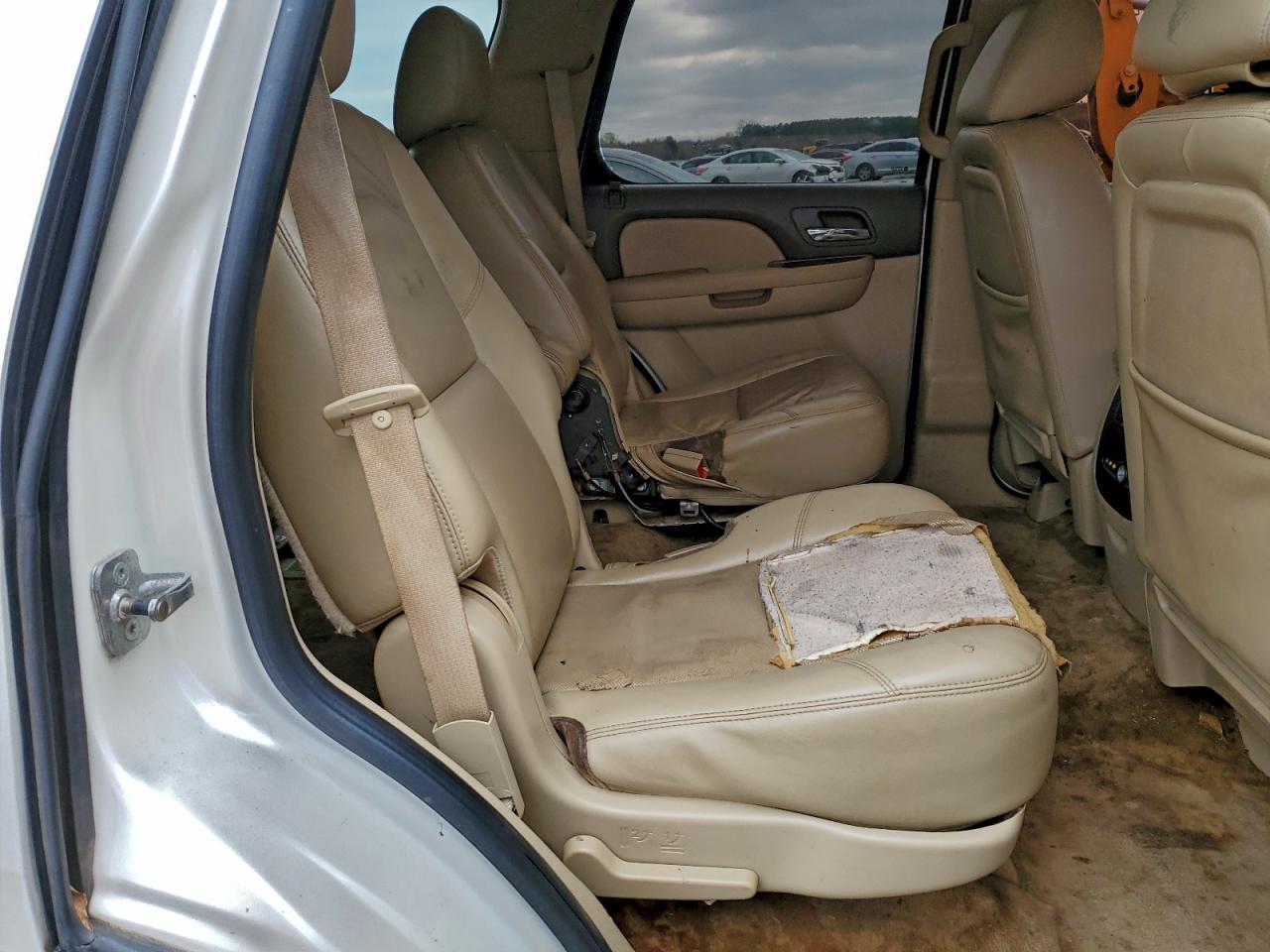 CHEVROLET TAHOE C1500 LTZ