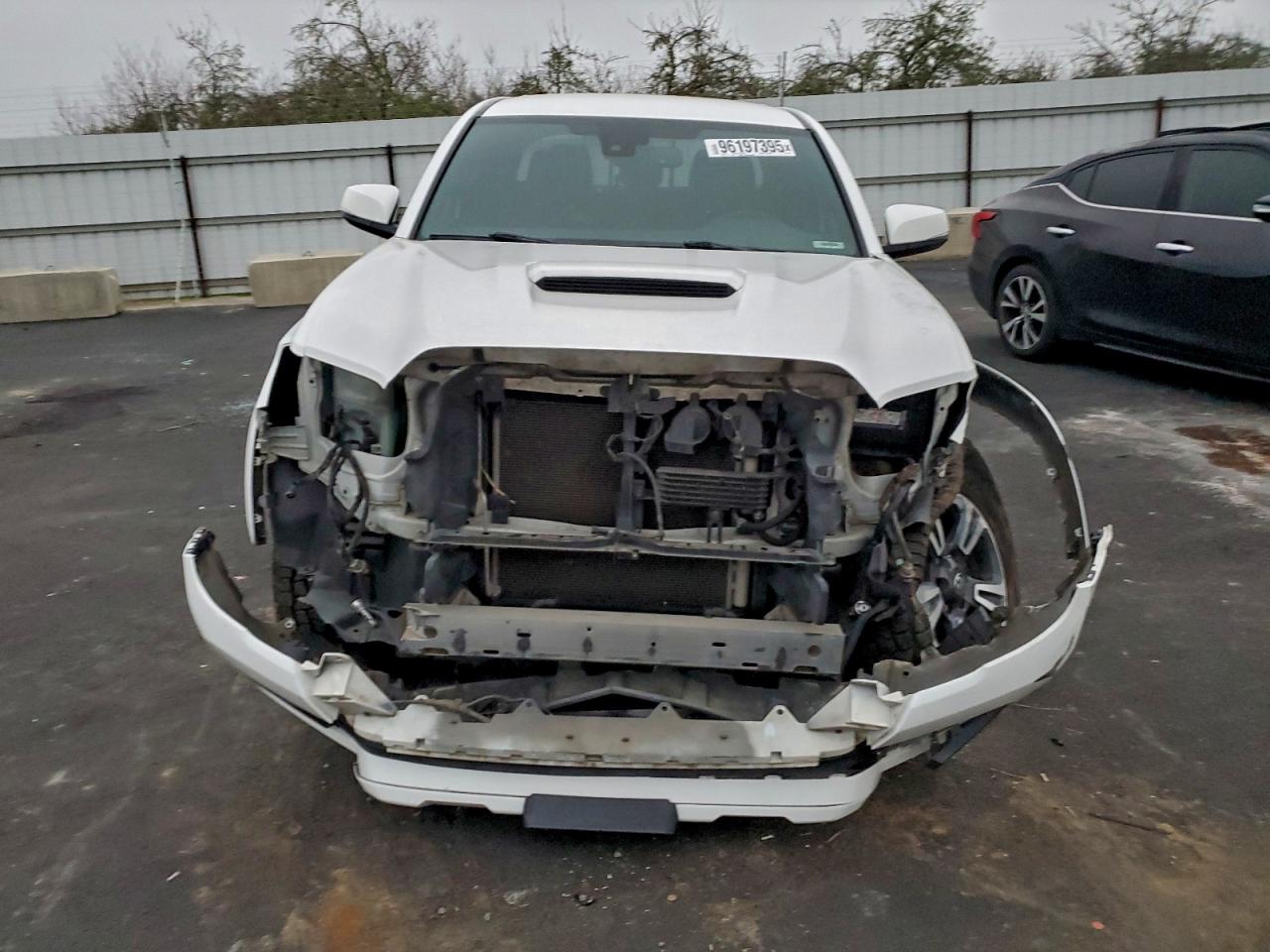 TOYOTA TACOMA DOUBLE CAB