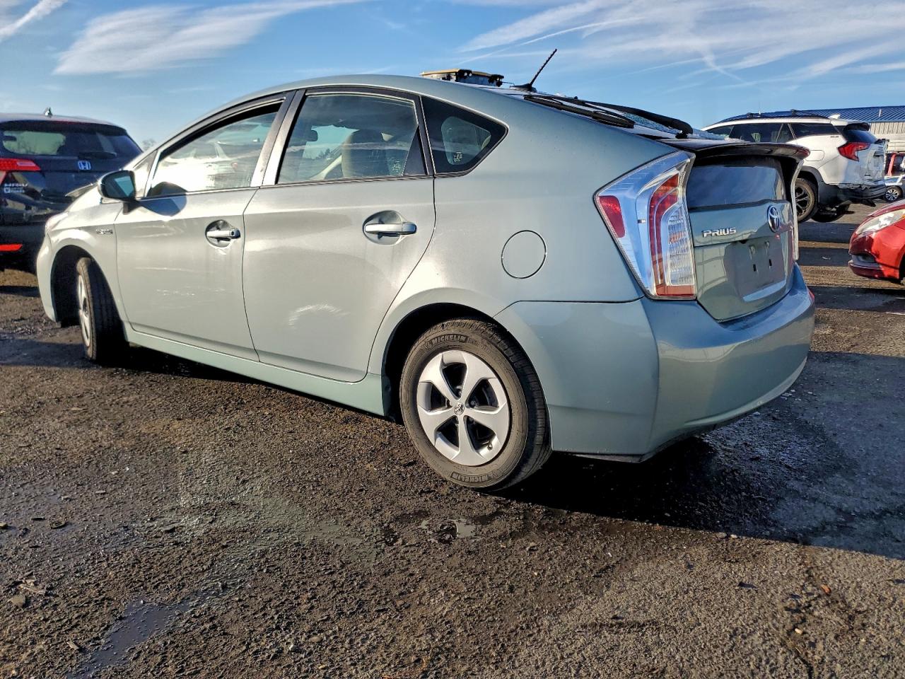 TOYOTA PRIUS