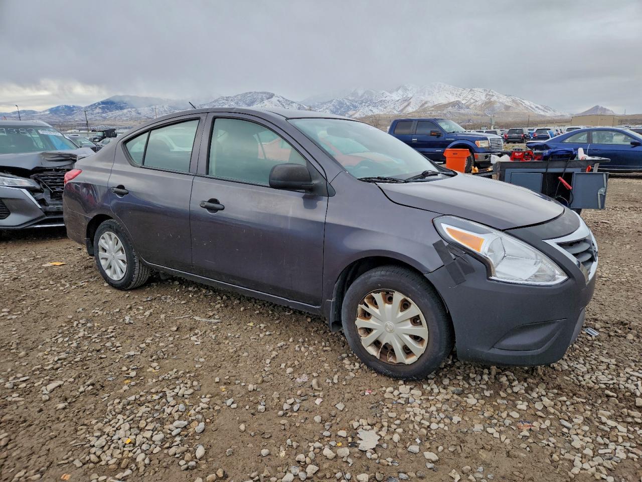 NISSAN VERSA S